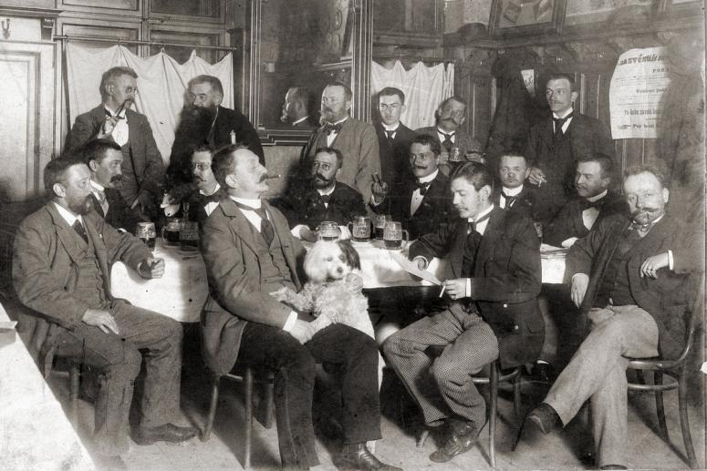collection-of-glass-negatives-of-the-ethnographic-museum-of-pilsen-region